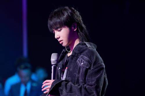 许晴与华晨宇，公众焦点下的情感解读最新进展