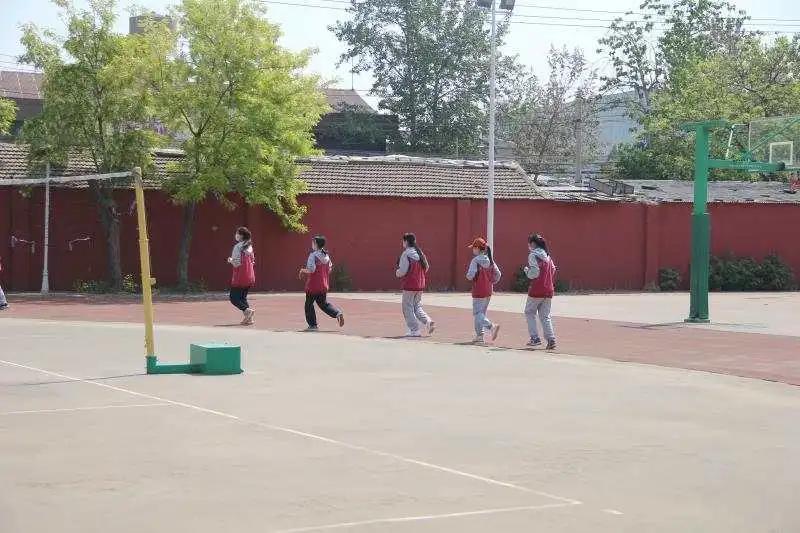 励志之墙，走向自信与成就的新起点