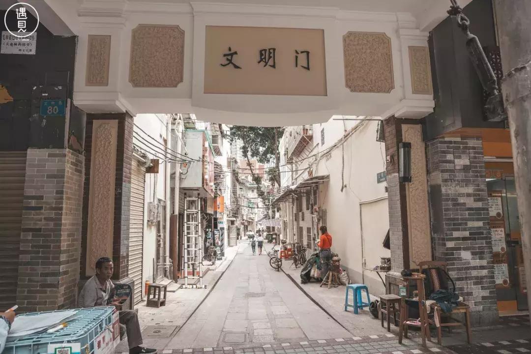 小巷深处的秘密命名馆，最新宝宝名字精选推荐