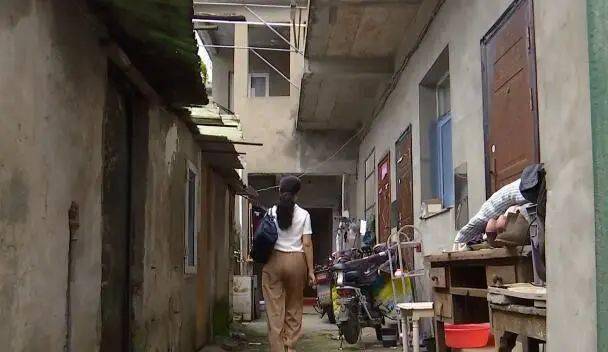 湖北武汉隐秘小巷特色小店在疫情下的故事